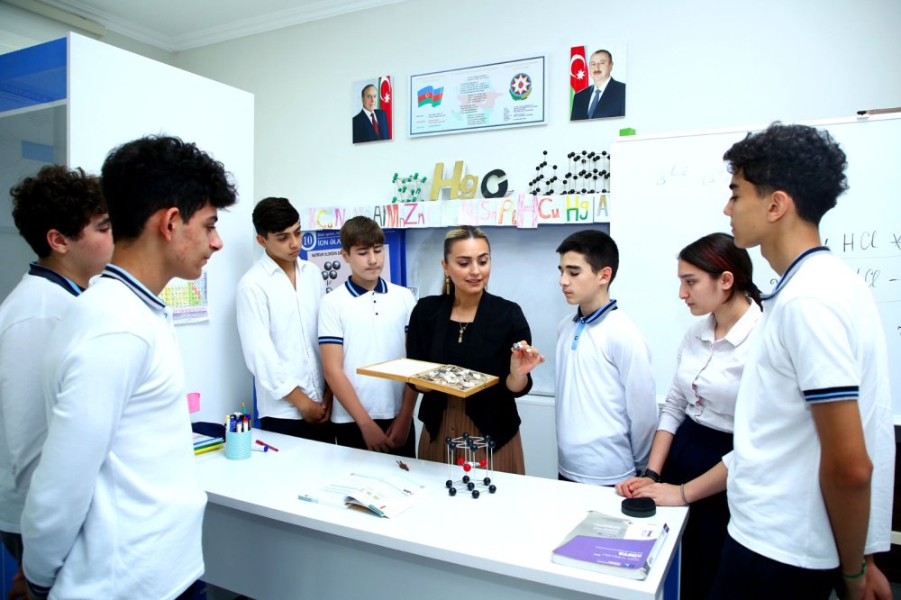 Bakida temayul siniflerde tehsil alan sagirdlerin&nbsp;SAYI