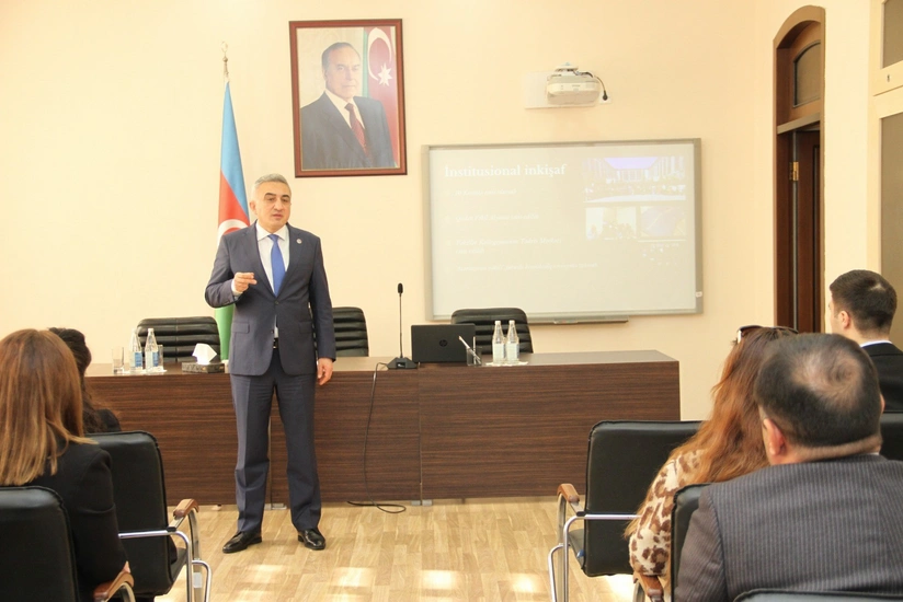 Anar Bagirov edliyye orqanlarina qebul olunan sexslere icbari tedris kecib