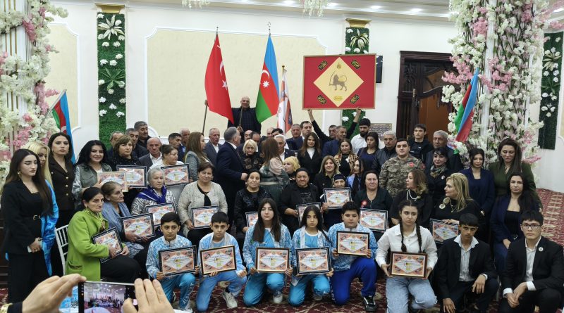 Vehdet Partiyasi ve Beynelxalq Diaspor Merkezinin teskilatciligi ile Dunya Azerbaycanlilarinin Hemreyliyi Gunu qeyd edildi