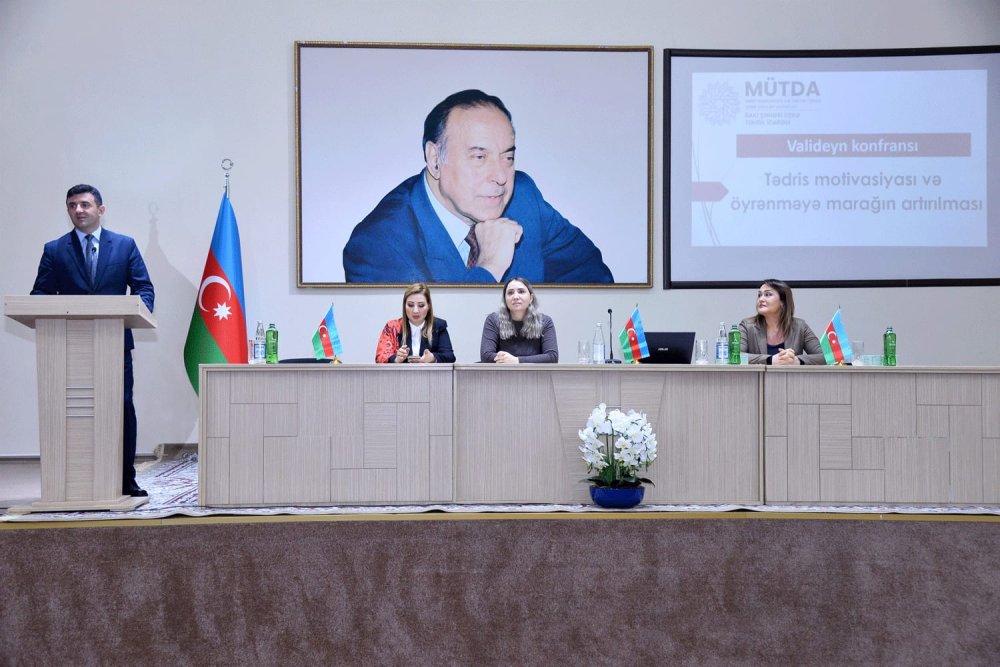 Valideyn konfranslari davam edir