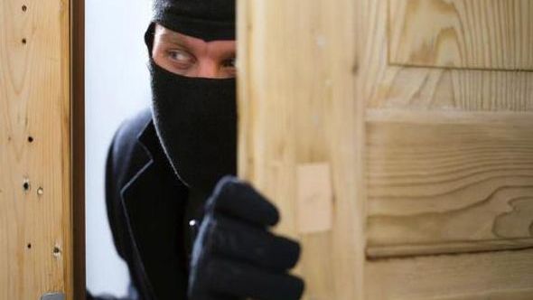 Bakida tedris merkezinden ogurluq&nbsp;oldu