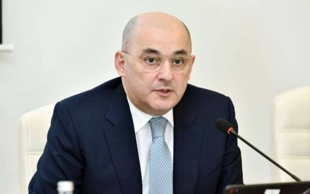 Sahin Bagirov daha bir idarenin reisini isden cixardi - FOTO