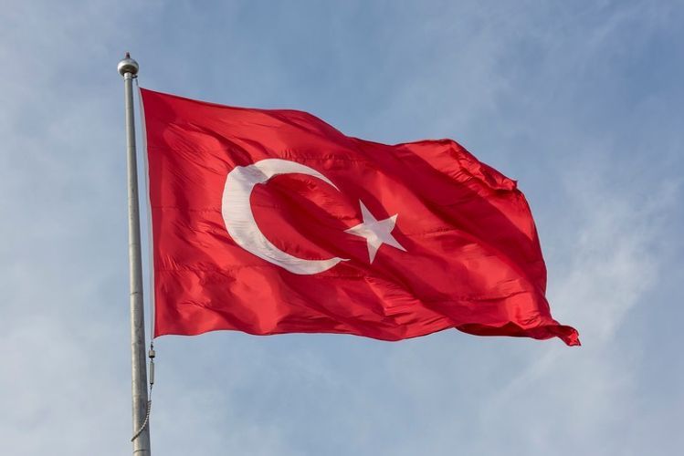 Turkiye Iran ve ABS resmileri ile temaslara baslayib