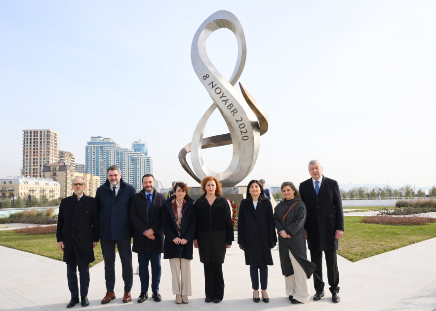 Fransina Armenqol Sosias Bakida Zefer parkini ziyaret etdi