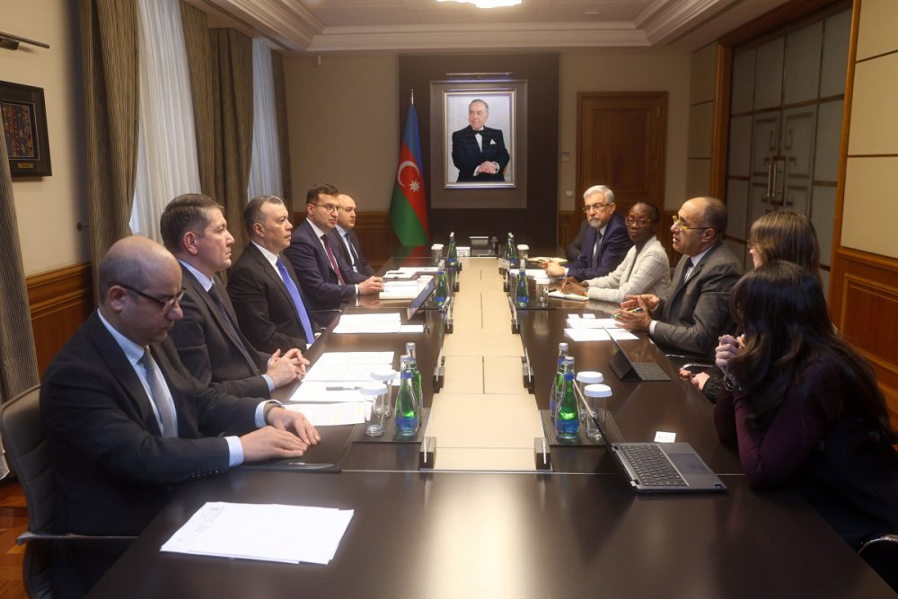 Dunya Banki ile su ve kend teserrufatinda terefdasliq muzakire olundu