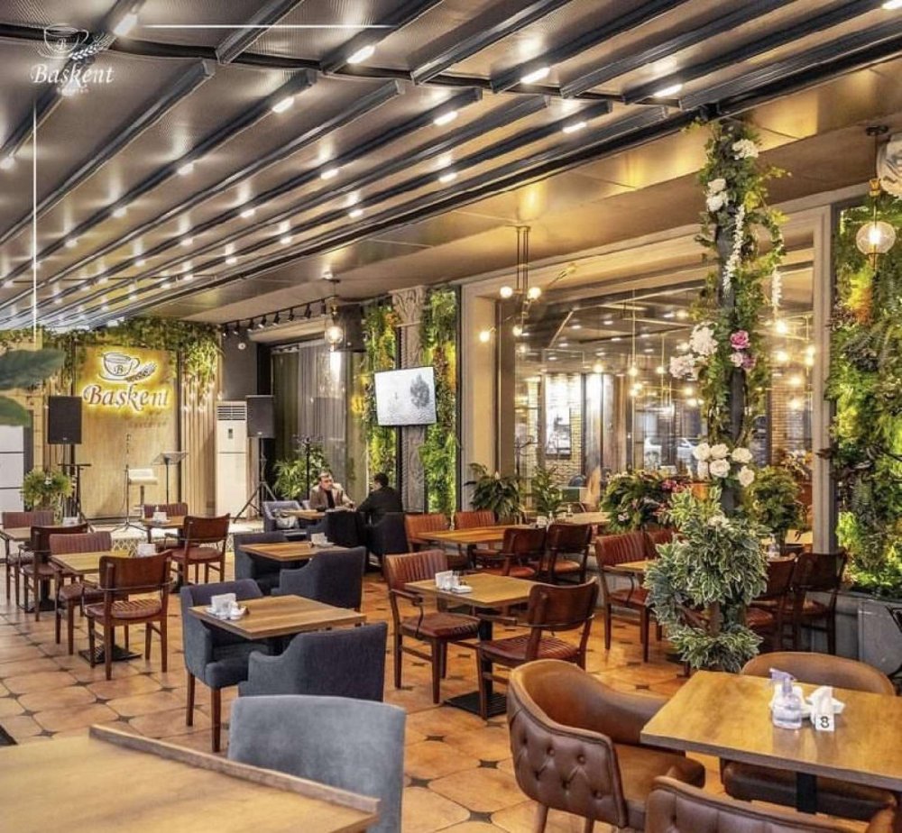 Paytaxtin meshur restoraninda bedbext hadise - Xesaret alan var