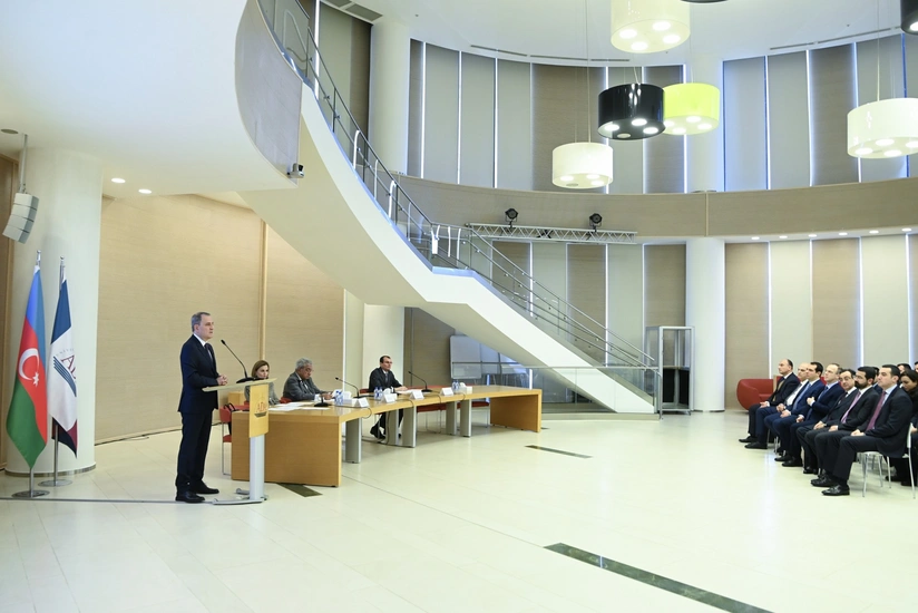 Genc diplomatlar ucun Qabaqcil Xarici Siyaset Proqraminin mezun gunu olub