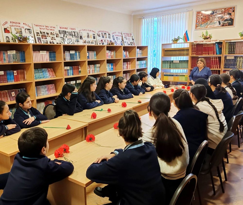 Paytaxt mekteblerinde tariximizin qehremanliq sehifesine nezer salinib