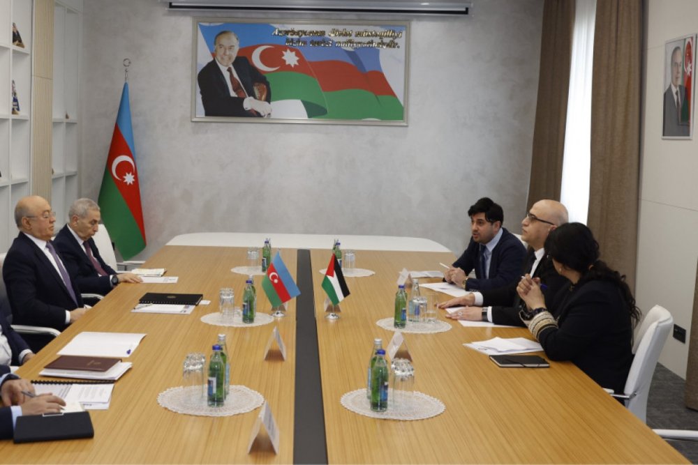 Azerbaycan ve Felestinin fovqelade hallarla mubarize sahesinde emekdasligi muzakire edilib