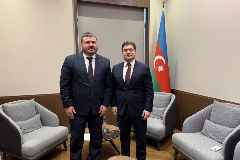 Ukrayna sefiri Azerbaycan XIN numayendesi ile Baki-Kiyev terefdasligini muzakire edib