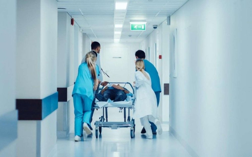 Repetitor yaninda hali pislesen mektebli oldu