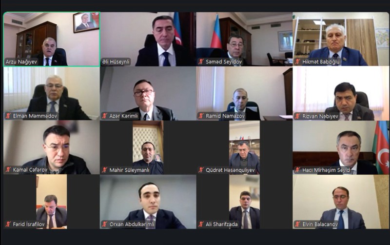 Milli Meclisde kibercinayetkarliqla bagli iclas kecirildi