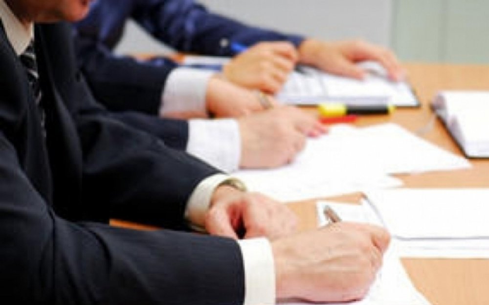 Dovlet qullugu uzre test imtahanlari kecirilecek